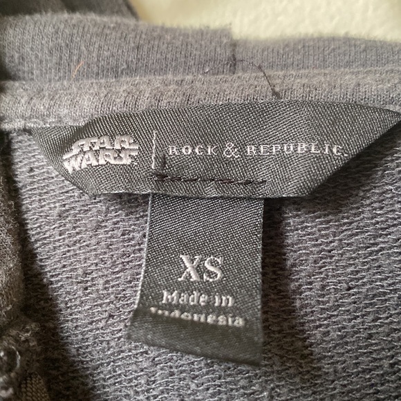 Rock & Republic | Star Wars Darth Vader Hooded Sweatshirt - Picture 10 of 11